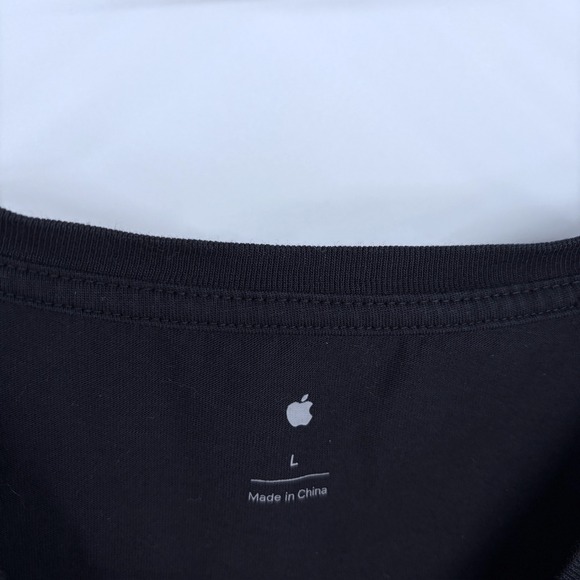 Black Apple Park T Shirt Large California HQ Office Official Promo Women's - Picture 4 of 5